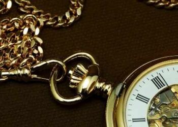 Bvlgari - A Bold and Beautiful Timepiece That You Should Add To Your Collection