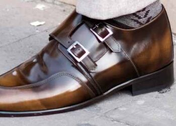 What are the advantages of being tall