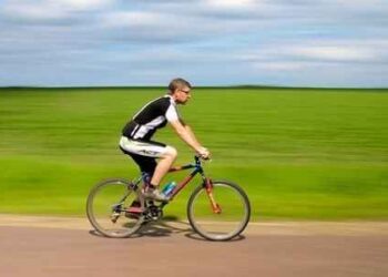 7 Must-Have Biking Accessories and Gears