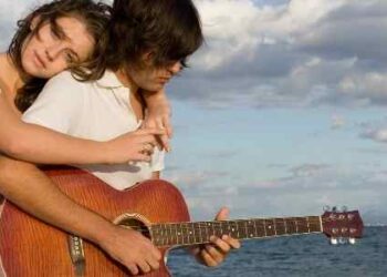 Top Love Songs Lyrics in Hindi