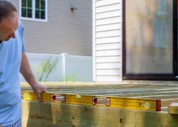8 Things You Need to Know Before Building a Deck With Composite Decking