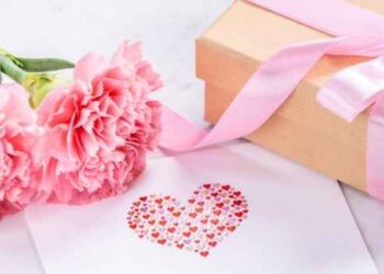 Three Gift Ideas For Mothers Day To Make Your Mom Smile