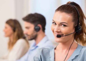 How Does A Call Center Phone System Work