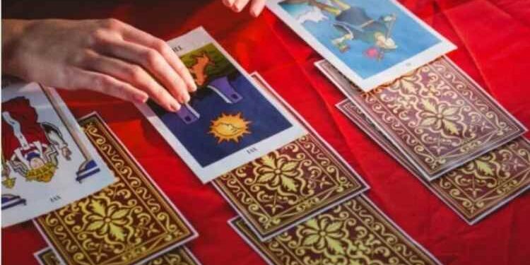 What Can You Expect From Your First Tarot Card Reading?