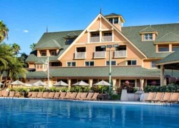 The Pros and Cons of Buying DVC Resale