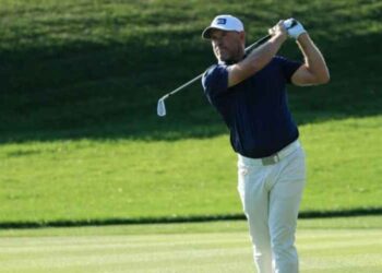 Best Golf T-Shirts In 2021