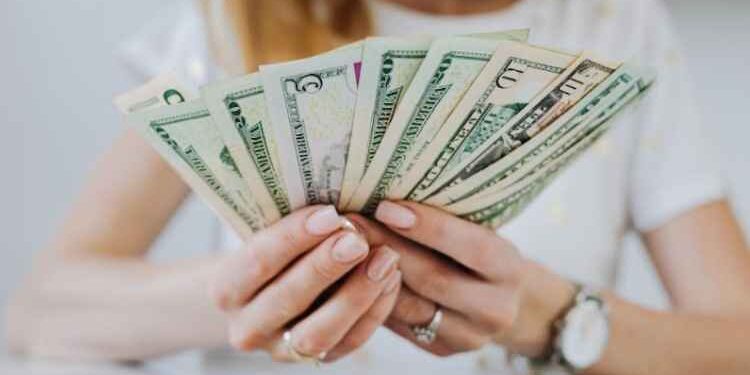 How Hard Money Lenders Can Help You With Your Real Estate Investment