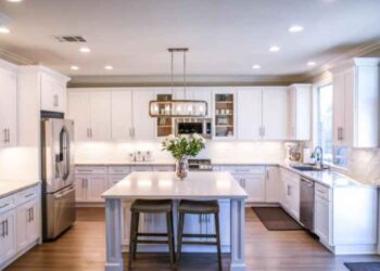 Selling Luxury Homes