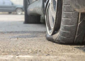 5 Signs of a Flat Tire