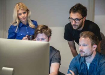 Finding Reverse Image Search from Your Phone