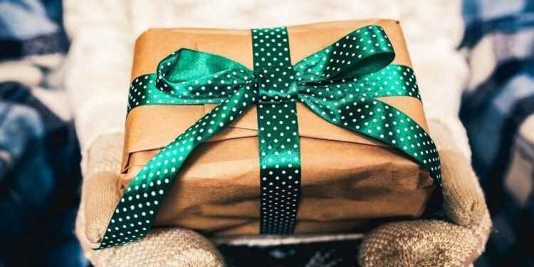 Personalizing Gifts: Classy Ideas for the Holidays