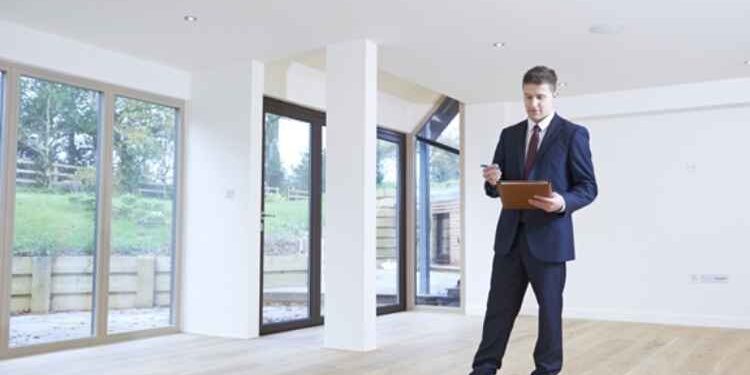 Real Estate Pros Share Their 8 Secrets for Investing Success