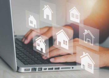 How to Use a Real Estate Virtual Assistant to Grow Your Business