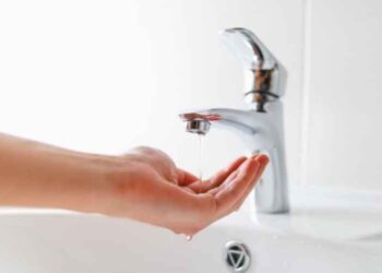 3 Common Causes of Low Water Pressure at Home