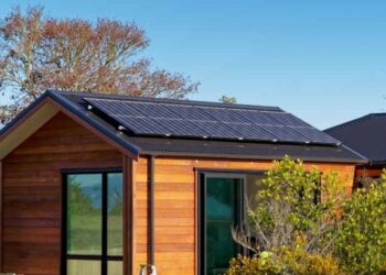 6 Helpful Tips for Living off the Grid