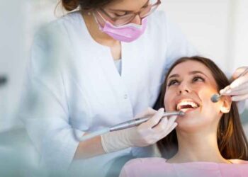 Follow These Online Dentist Review Sites to Find the Right One For You