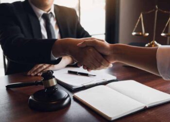 7 Questions To Ask A Potential Criminal Defense Lawyer Before Trial