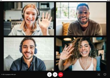 Four Ways to Show a Loved One You Care From a Distance