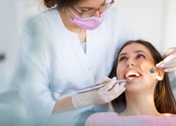 How To Choose The Best Cosmetic Dentist