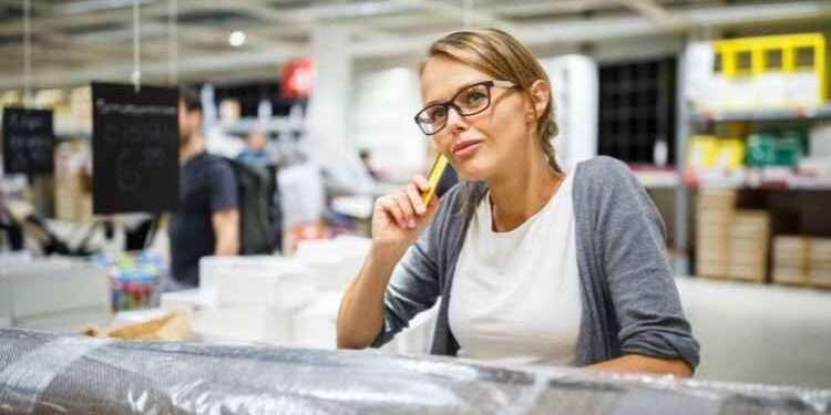 A Guide to Perfectly Pricing Your Furniture When Selling Online