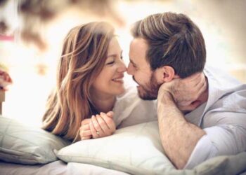 Amazing Honeymoon Gifts That Too In Budget