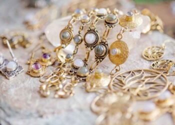 7 Tips for Choosing the Best Jewelry for Your Outfit