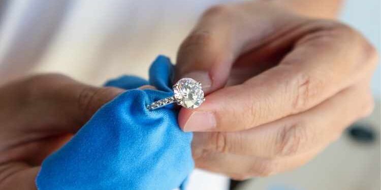 How to Clean and Polish a Diamond Ring at Home?