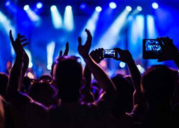 Apple Music vs YouTube Music: What Are the Differences