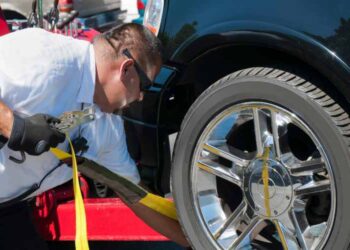 4 Reasons To Get A Towing Truck