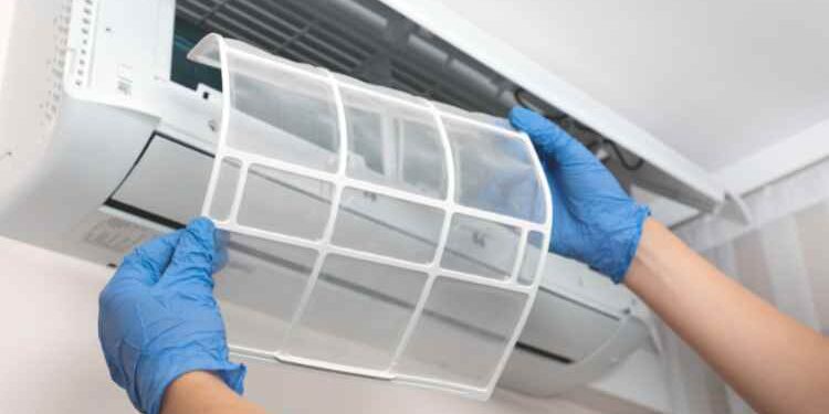 Why Cleaning Your Air Conditioning Unit By Yourself Can Make You Sick?