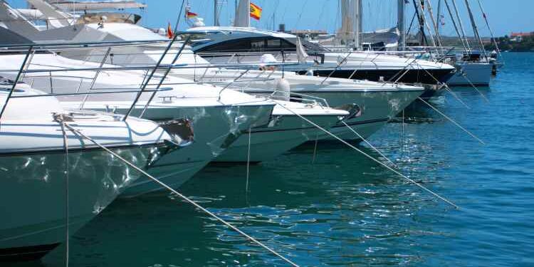 5 Ways to Protect Your Boat in the Marina