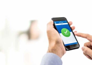 Why Everyone Should Have a Money Transfer App on Their Mobile Device