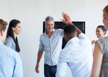 5 Creative Team-Building Ways to Boost Morale