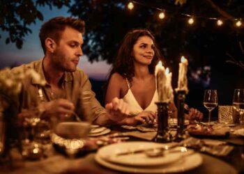 5 Creative and Unforgettable Anniversary Party Themes