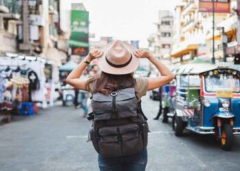 How to Travel More: 5 Helpful Tips