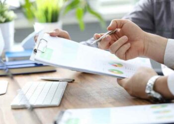 The Role of Time Tracking Solutions in Goal Setting and Achieving Productivity Targets