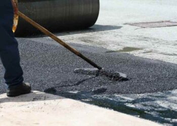 The Ultimate Guide to Asphalt Patching: Professional Pothole Repair Techniques and Best Practices