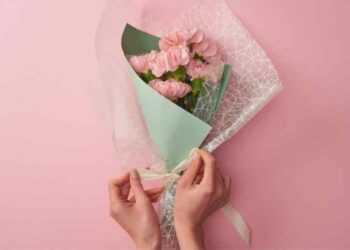 Celebrate Your Achievements with the Power of Graduation Flowers as the Perfect Gift