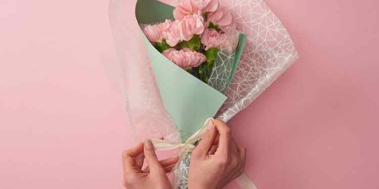 Celebrate Your Achievements with the Power of Graduation Flowers as the Perfect Gift