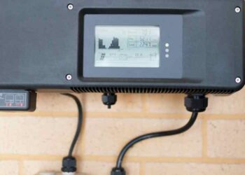 Solar Inverter Prices: Why is it Worth the Investment