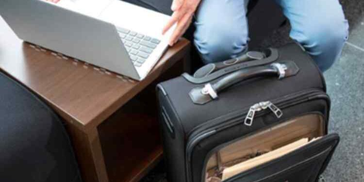 Essential Items You Must Take for a Business Trip