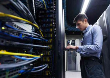 Monetizing Obsolescence: The Smart Approach to Selling Data Center Equipment