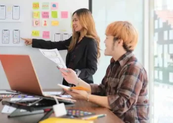 Choosing the Right Web App Development Framework: A Comprehensive Guide