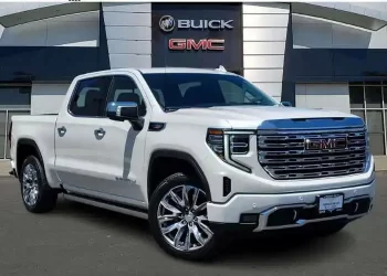 Exploring Used Trucks for Sale in Temecula: Features to Keep an Eye On
