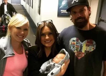 Ludo Faulborn- Kelli Giddish Ludo Faulborn- Know in Detail