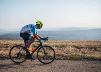 Exploring Australia on Two Wheels: The Ultimate Guide to Cycling Equipment
