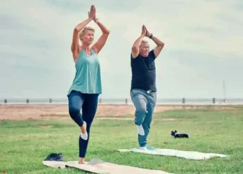 Holistic Health – Tune in to the Body/Mind/Spirit with Yoga