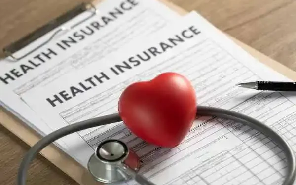 How to Evaluate and Compare Medical Insurance For Parents