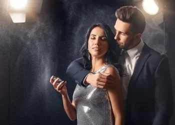 When Does Perfume Wear Off From Clothes